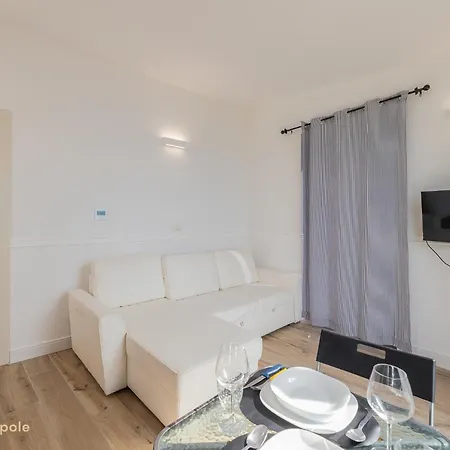 Hill House * אלסיו